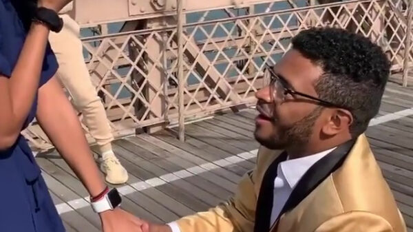 Het fietspad blijkt niet de beste plek voor een aanzoek