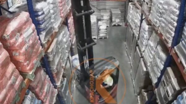 Een heftruckchauffeur op maandagochtend is nooit grappig