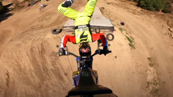 Freestyle motorcrossen ziet er dankzij een GoPro extra bizar uit