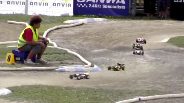 Deze RC-race is zonder twijfel spannender dan de Formule 1