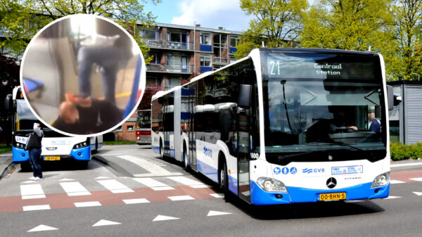 Buschauffeur ernstig mishandeld in Amsterdam, beelden gaan rond op Snapchat