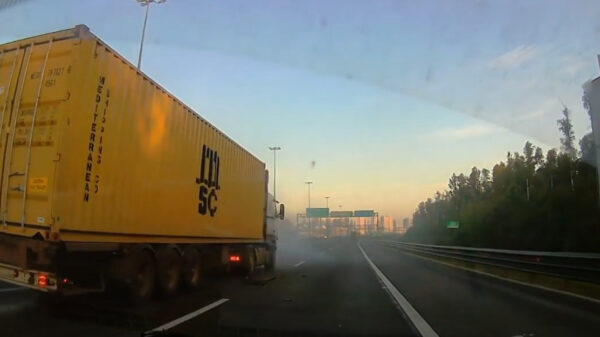 Snel reactievermogen zorgt dat bestuurder met autopech niet overhoop gereden wordt