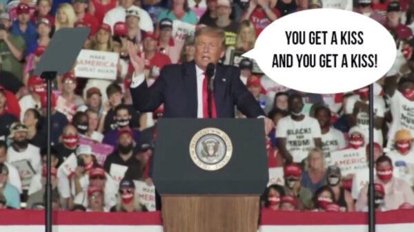 Trump bij eerste bijeenkomst: "Ik ben immuun, ik wil iedereen zoenen"