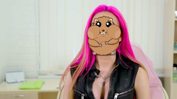 Deze dame heeft zich volledig tot hamster laten verbouwen