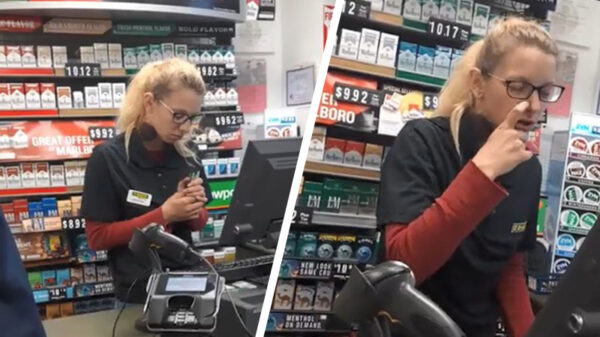 Medewerkster van benzinestation doet het lekker rustig aan