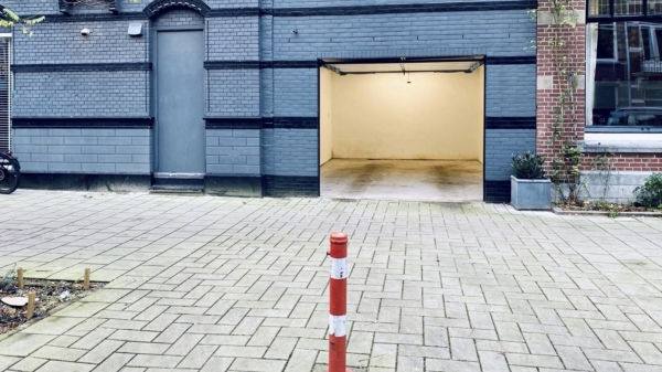 UNIEKE KANS: een garage in Amsterdam Oud-Zuid voor slechts één miljoen euri
