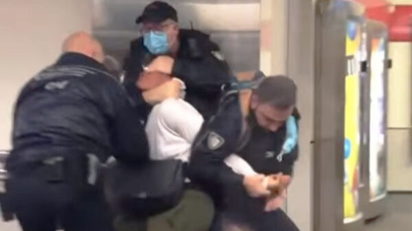 "RET mishandelt man vanwege niet dragen mondkapje", RET reageert