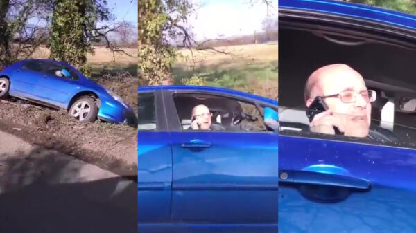 Beleefde Brit parkeert zijn auto doodleuk in een greppel