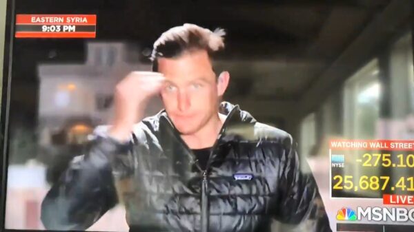 Verslaggever doet zijn haartjes nog even snel netjes