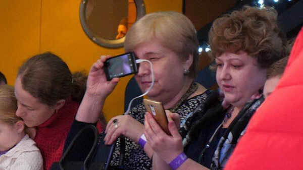 Een verzameling kiekjes uit het afvoerputje van social media (9)