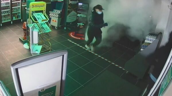 Inbrekers tankstation Raalte worden uitgerookt als alarmsysteem afgaat