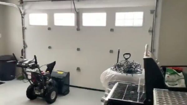 Eindelijk is het de dag dat je je sneeuwmachine kunt gebruiken!