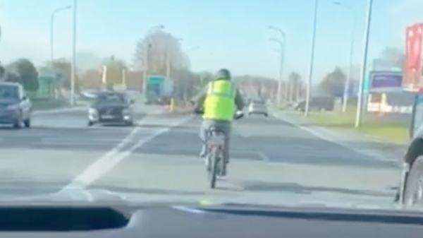 Miep miep: fietser jakkert met 87 km/u over Belgische wegen maar krijgt geen boete