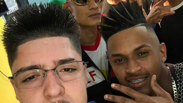 34 nieuwe belachelijke voorbeelden van "doe maar een kapseltje"