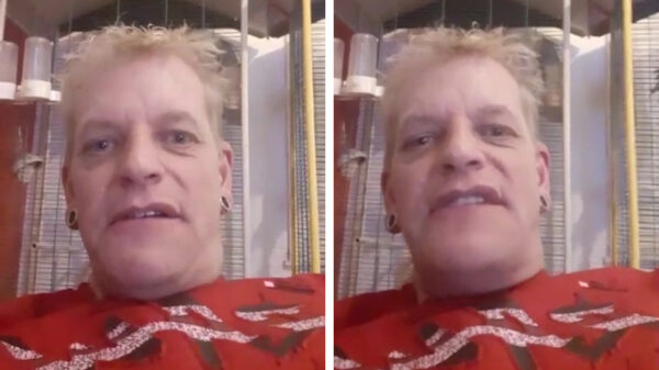 Roef over vuurwerkverbod: "Rutte is een misdadiger en roeit zijn eigen volk uit"