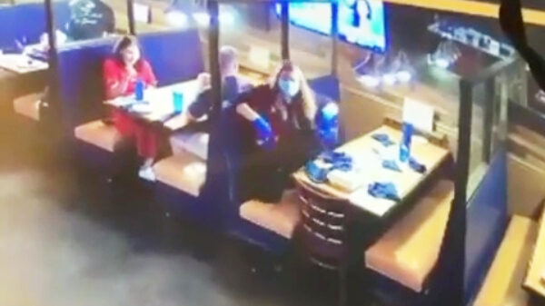 Deze dame lijkt toe aan een welverdiende vakantie