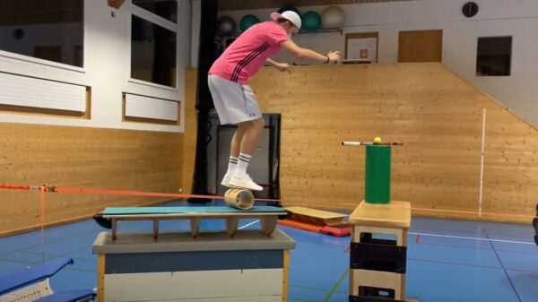 De vloer is lava-trainingsroutine van Andri Ragettli is behoorlijk ziek