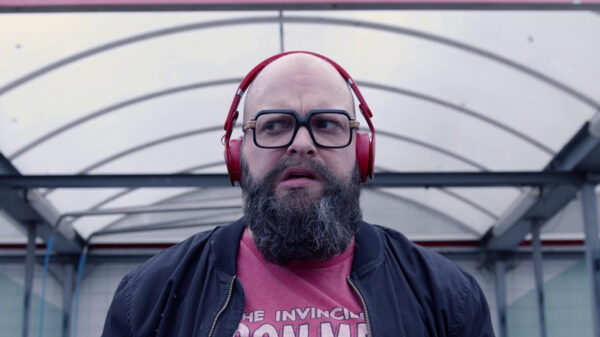 Effe lekker raggen met de Furax-remix van de hardcoreklassieker Poing