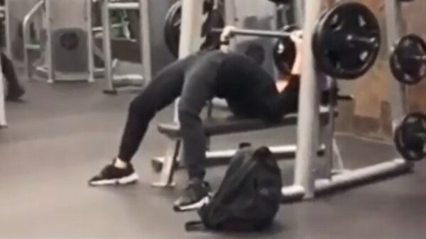 Perfecte houding tijdens het gewichtheffen