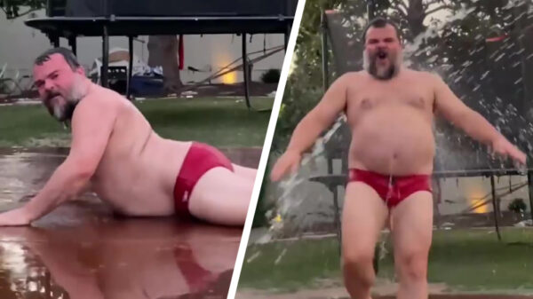 Cardi B. kan het wel vergeten, hier is een kletsnatte Jack Black