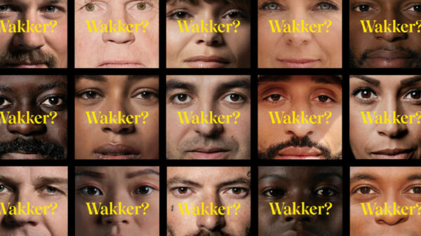 Gefeliciteerd allemaal; Akwasi's 'Omroep Zwart' heeft 50.000 leden binnen!