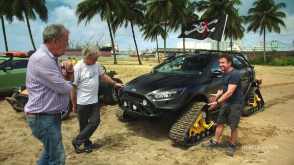 De drie auto-idioten zijn terug in superdikke The Grand Tour-special