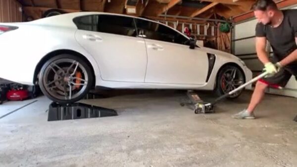 Hoe een potje krikken een verdomd duur geintje werd