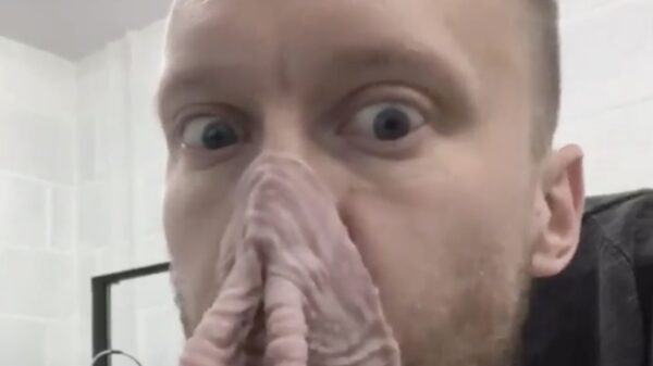 Wie zou dit mondkapje best kunnen dragen?