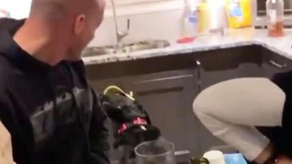 Als het familiediner weer eens in een politieke discussie verandert