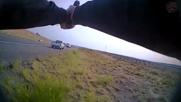 Neergeschoten agente zet zelf de achtervolging op haar schutter in