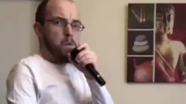 Een heerlijk duet zingen met je broertje!