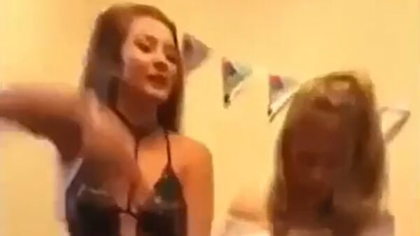 Oude doos: partygirl heeft nog steeds moeite met zitten