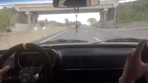 Record: van 0 naar een gesloopt motorblok binnen 2 seconden!