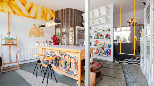 Snackbaas gezocht om in deze voormalige "friterie" te gaan wonen