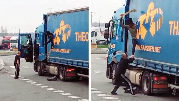 Chauffeur ontdekt illegale lifter in zijn laadruimte en probeert hem eruit te trekken