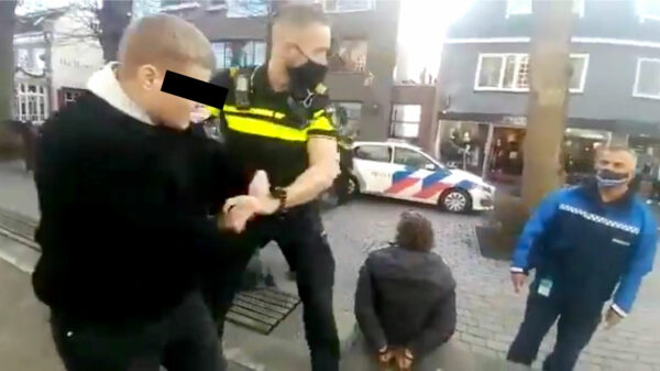 Politie arresteert groep van 6 mondkapjesweigeraars in Nunspeet waaronder 2 minderjarigen
