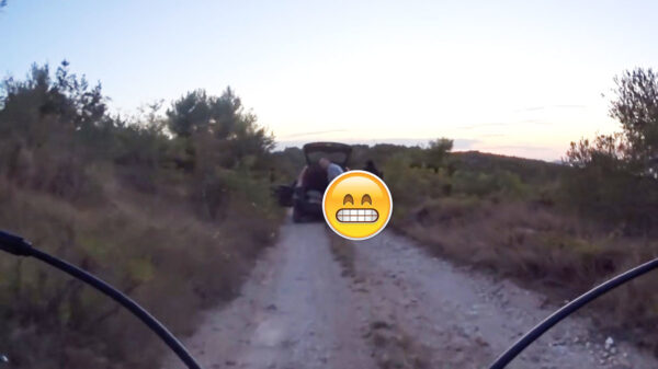 Stelletje met 'autopech' probeert het beste van de situatie te maken