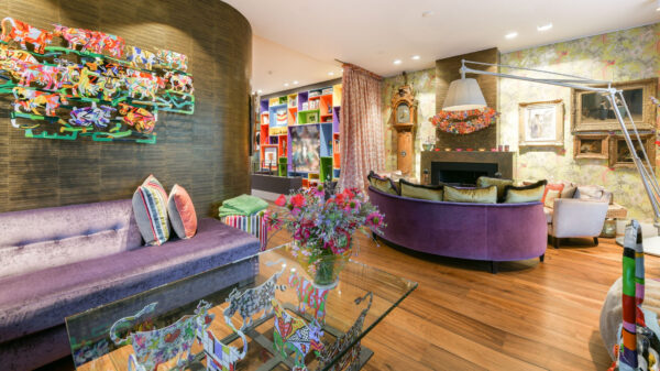 Amsterdamse villa met dikke bioscoop lijkt ingericht tijdens een LSD-trip