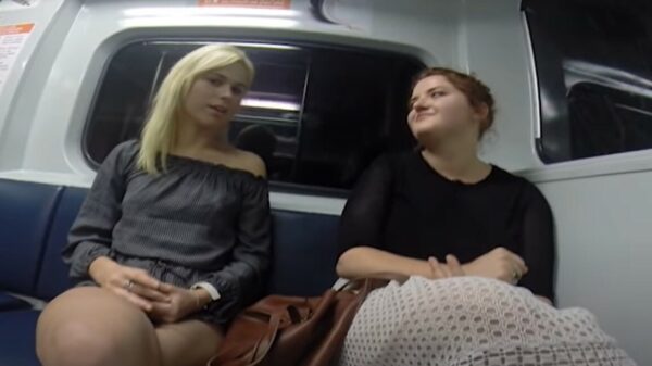 Oude doos: verborgen camera bewijst dat vrouwen viespeuken zijn