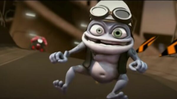 Cursus versieren met de real life Crazy Frog