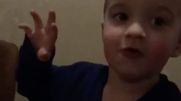 Karel, zeg jij eens "roeren en leuke"