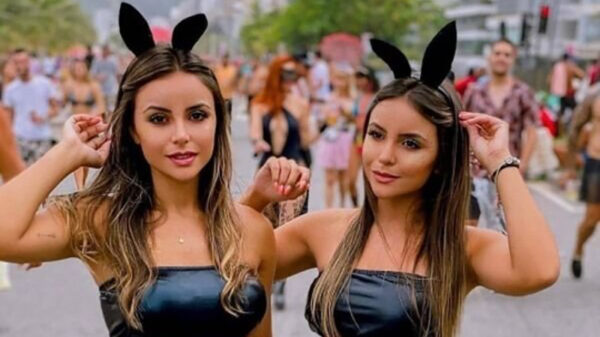 Dominante vrouwen in latex en leer hebben het weer voor het zeggen (15)