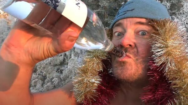 Onze vrolijke Viking-vriend Apetor wenst iedereen ook dit jaar een fijne kerst