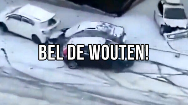 Het is knettertje glad in de Turkse hoofdstad Ankara