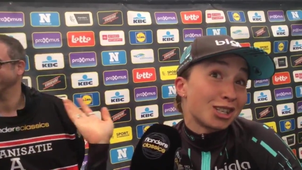 Wielrenster Cecilie Ludwig doet meest enthousiaste interview ooit na Ronde van Vlaanderen