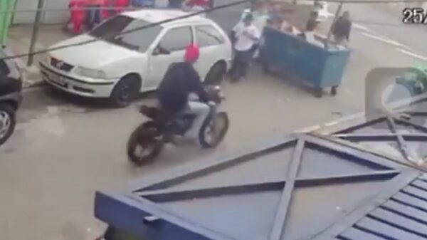 Aan een motoragent ontsnappen doe je met een container