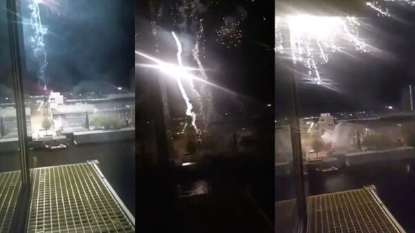 Voetballers Juventus welkom geheten met een mooie vuurwerkshow door F-Side