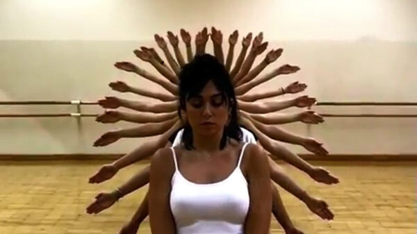 Dankzij deze choreografie denk je dat je weer gezopen hebt