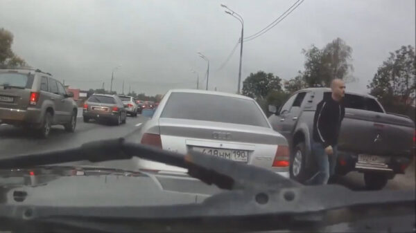 Oude doos: druktemaker is niet opgewassen tegen zijn opponent