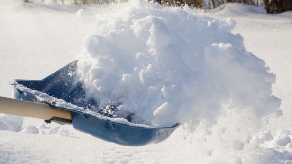 Zijn we er klaar voor? Historische sneeuwlaag verwacht en code ROOD voor héél Nederland!